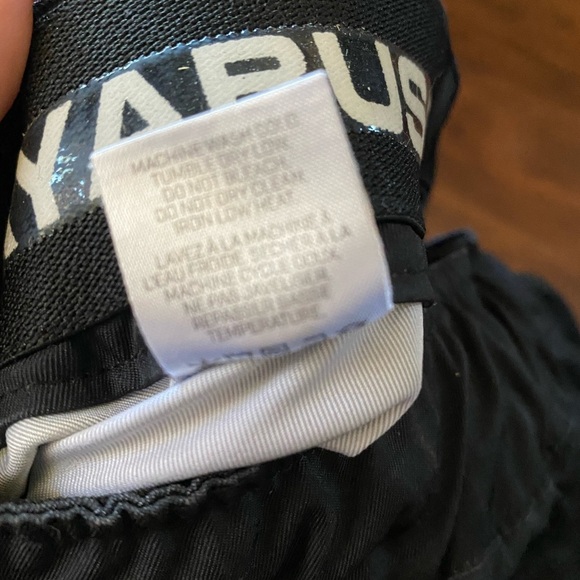 Hayabusa Black MMA Fight Shorts Men’s Size 30 Performance Training Grappling - Picture 11 of 11